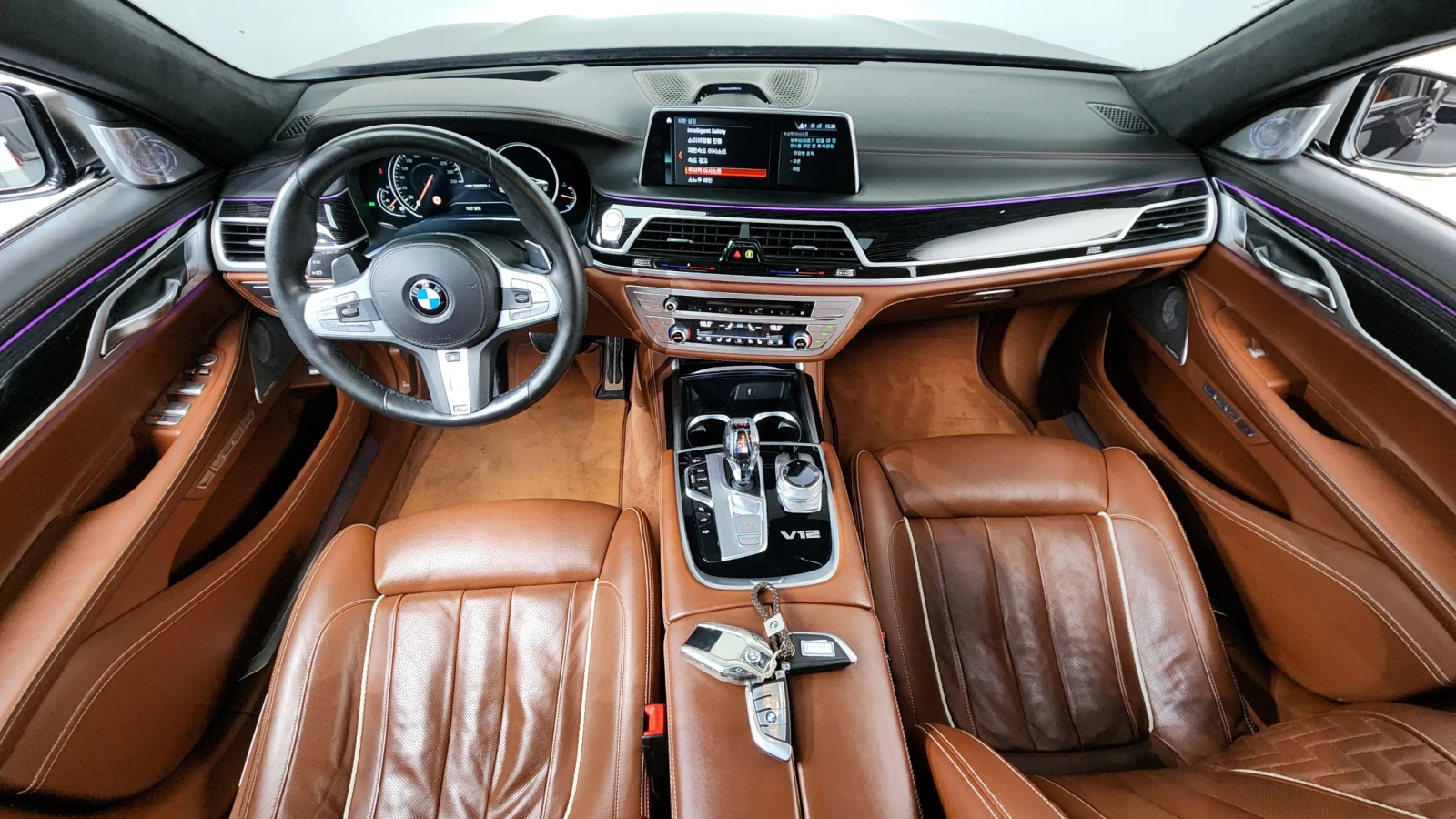 BMW 760 M PKG* V12* ОБДУХВАНЕ* 360 CAM* ПОДГРЕВ, снимка 6 - Автомобили и джипове - 54984309