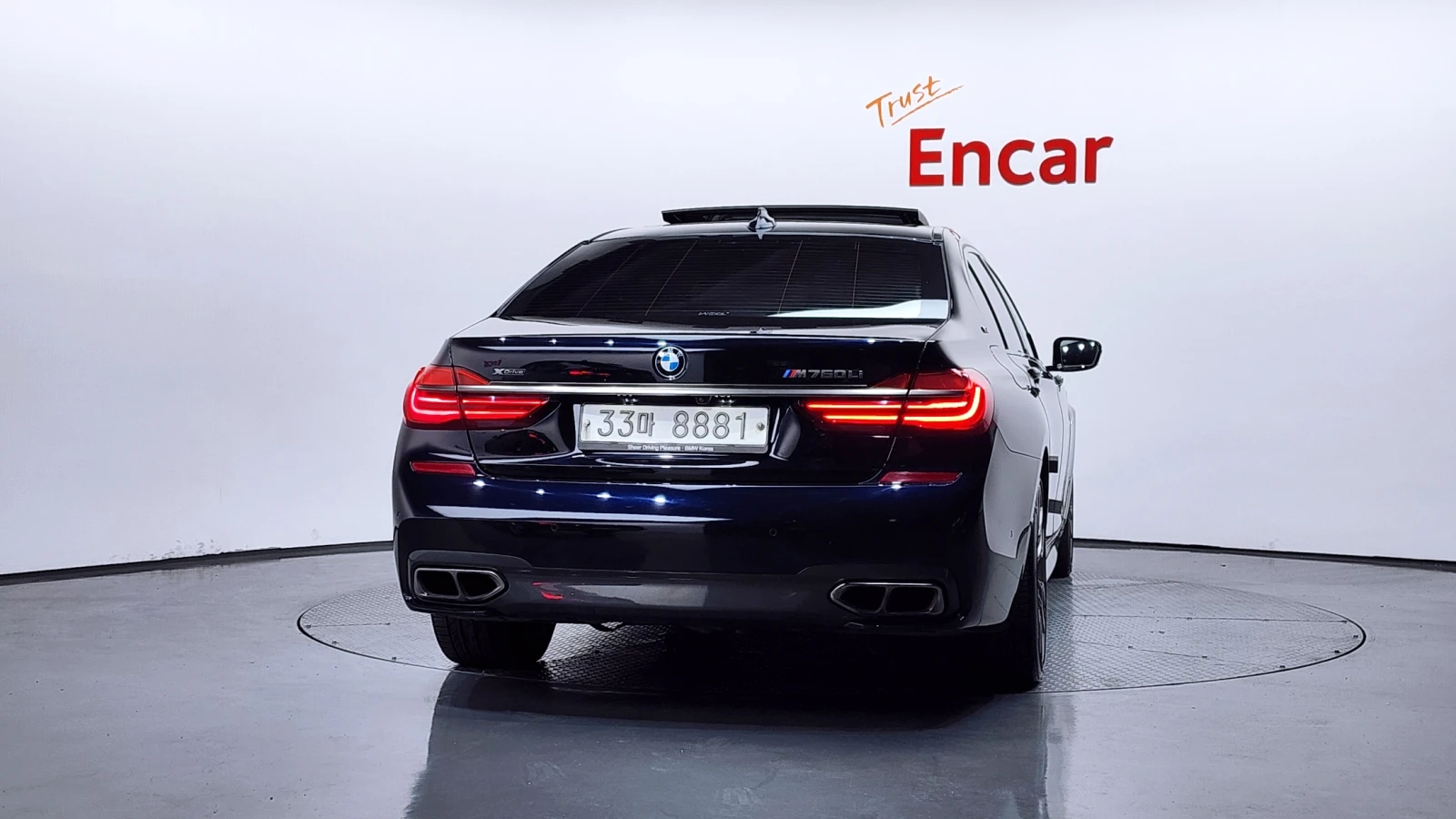 BMW 760 M PKG* V12* ОБДУХВАНЕ* 360 CAM* ПОДГРЕВ, снимка 4 - Автомобили и джипове - 54984309