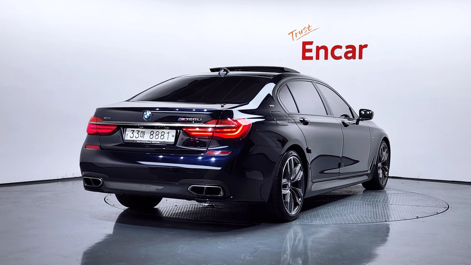 BMW 760 M PKG* V12* ОБДУХВАНЕ* 360 CAM* ПОДГРЕВ, снимка 3 - Автомобили и джипове - 54984309