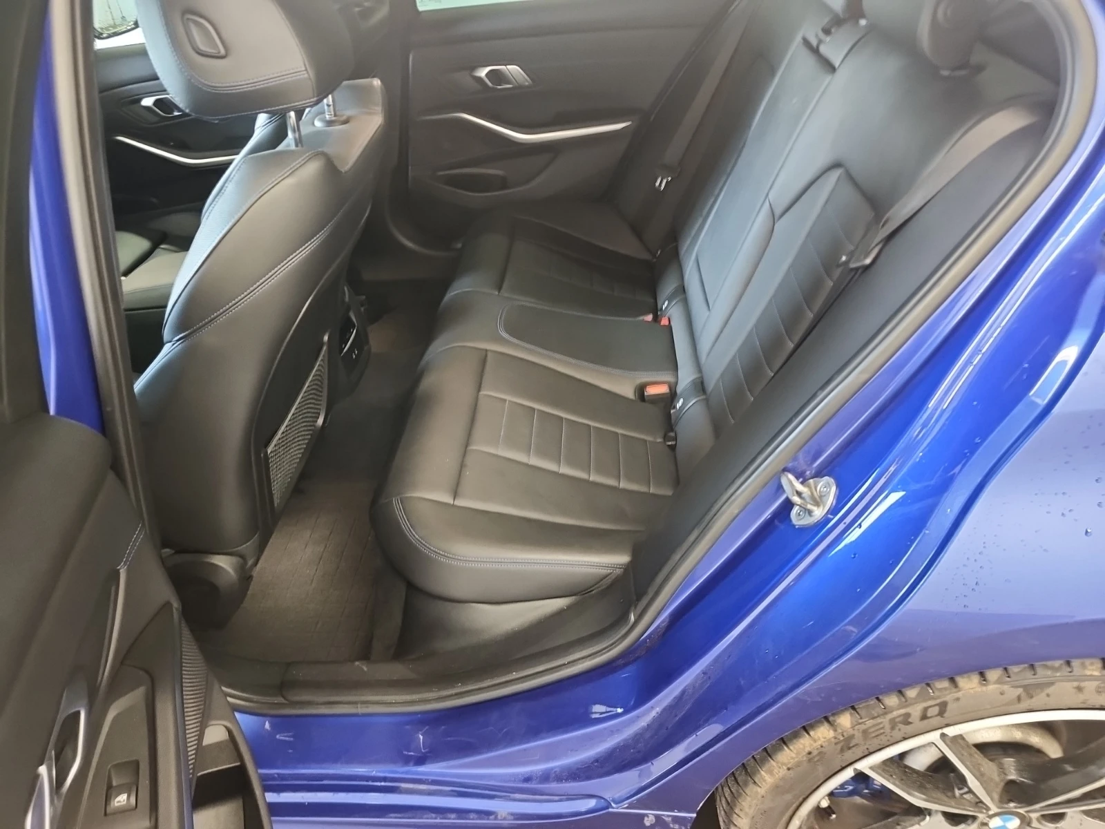 BMW 330 * М ПАКЕТ* ПОДГРЕВИ* ШИБИДАХ* RECARO* , снимка 11 - Автомобили и джипове - 55089052
