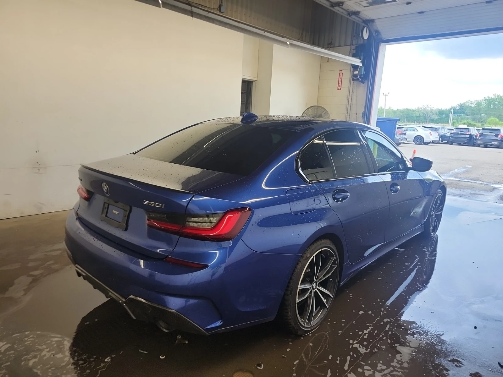 BMW 330 * М ПАКЕТ* ПОДГРЕВИ* ШИБИДАХ* RECARO* , снимка 3 - Автомобили и джипове - 55089052