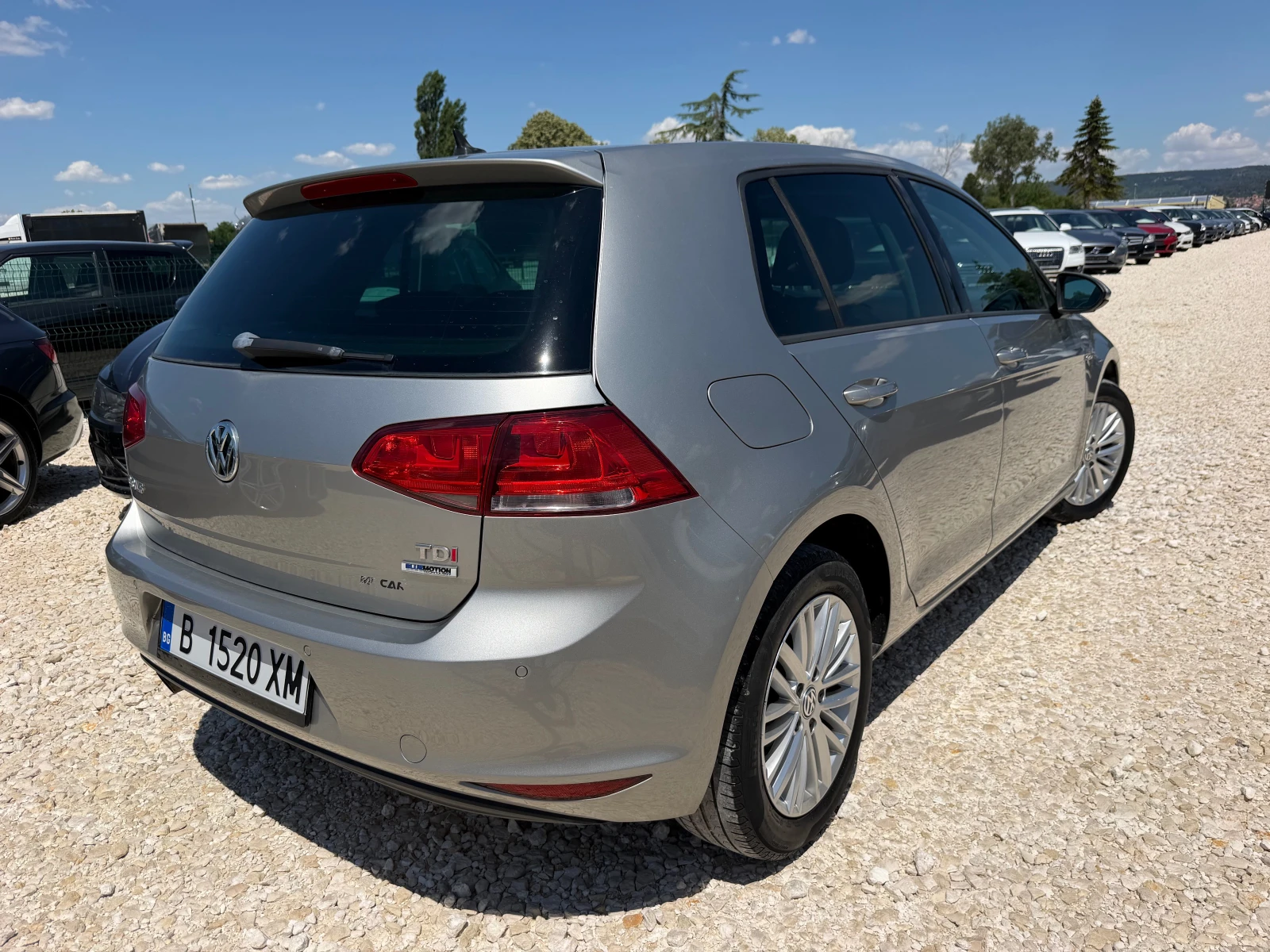 VW Golf 1.6TDI CUP EDITION NAVI DISTR. PANORAMA, снимка 2 - Автомобили и джипове - 55240325