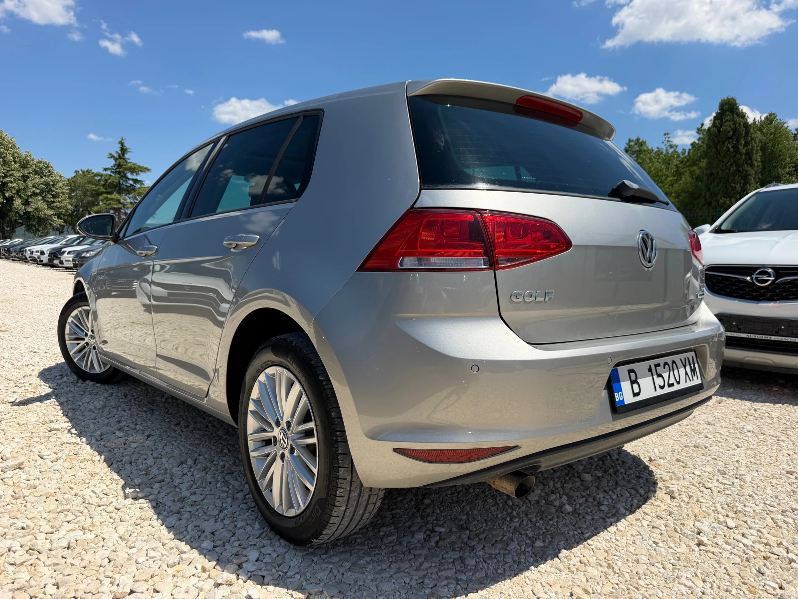 VW Golf 1.6TDI CUP EDITION NAVI DISTR. PANORAMA, снимка 4 - Автомобили и джипове - 55240325