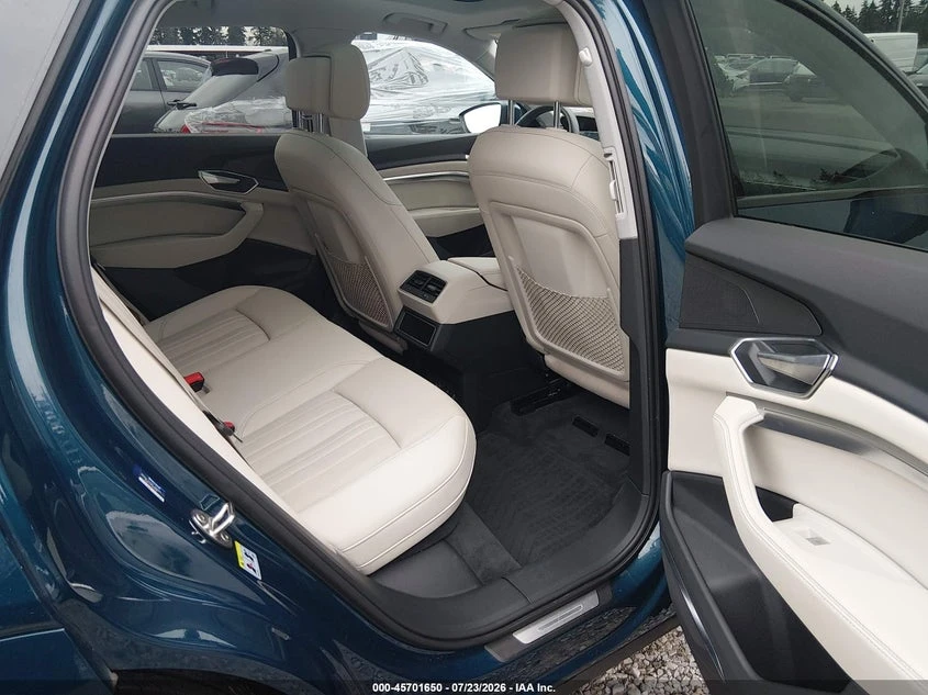 Audi E-Tron 2022 AUDI E-TRON PREMIUM PLUS QUATTRO, снимка 16 - Автомобили и джипове - 55592759