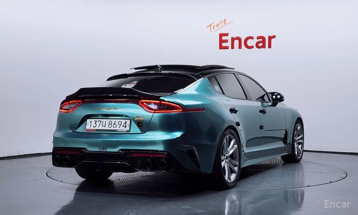 Kia Stinger, снимка 2 - Автомобили и джипове - 55624873