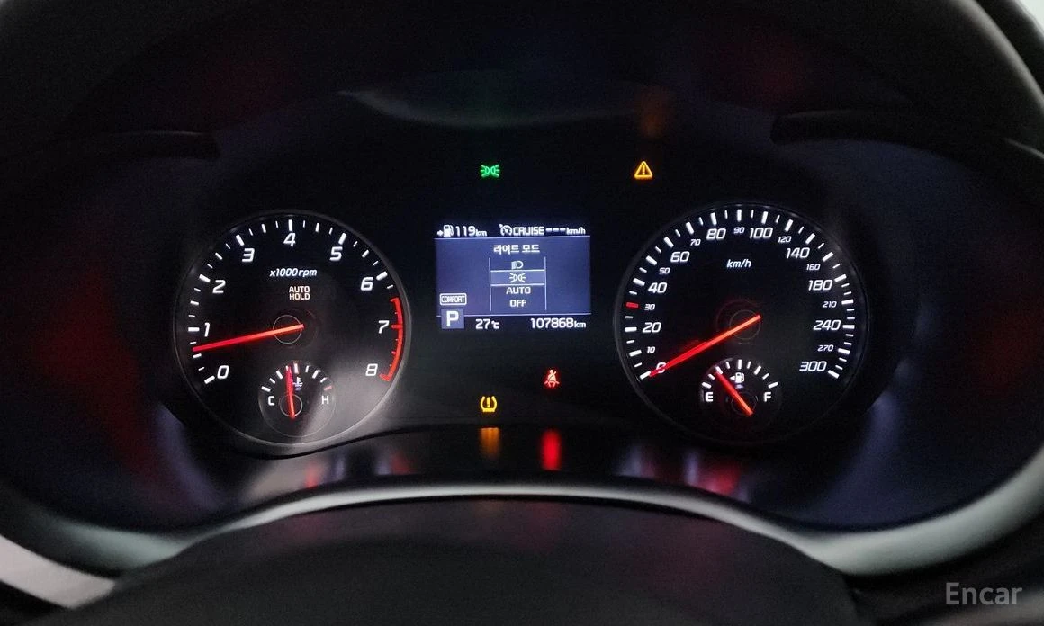 Kia Stinger, снимка 8 - Автомобили и джипове - 55624873