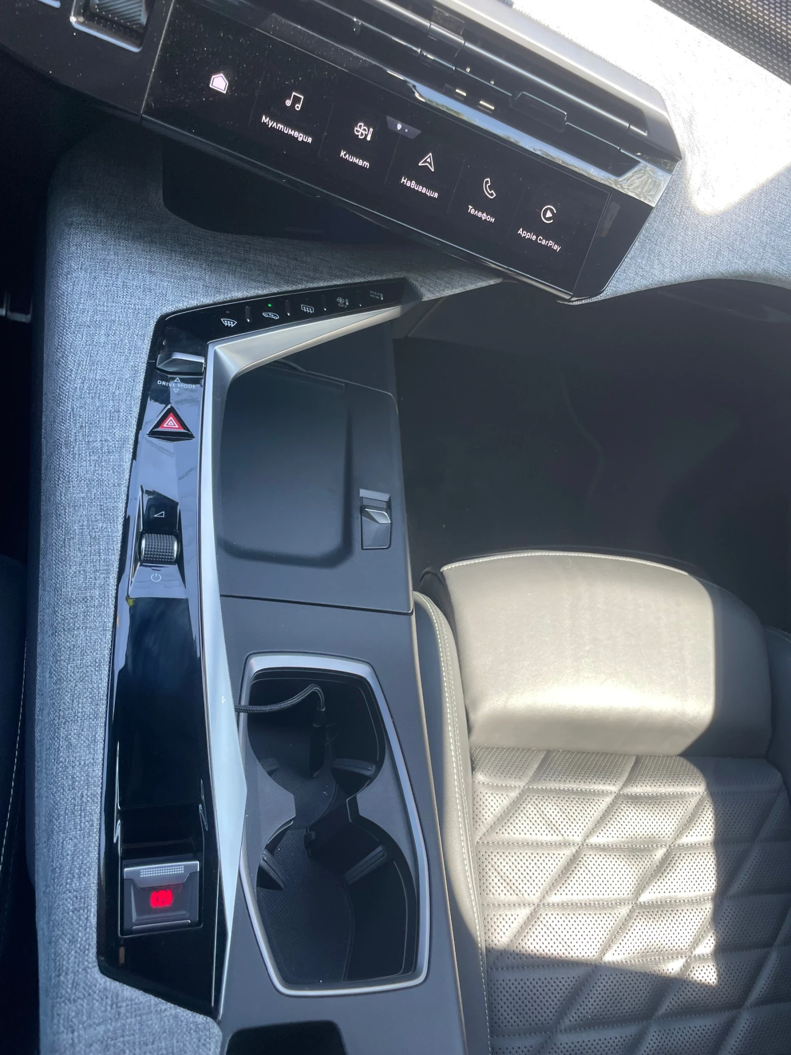 Peugeot 5008 GT, снимка 13 - Автомобили и джипове - 55905146