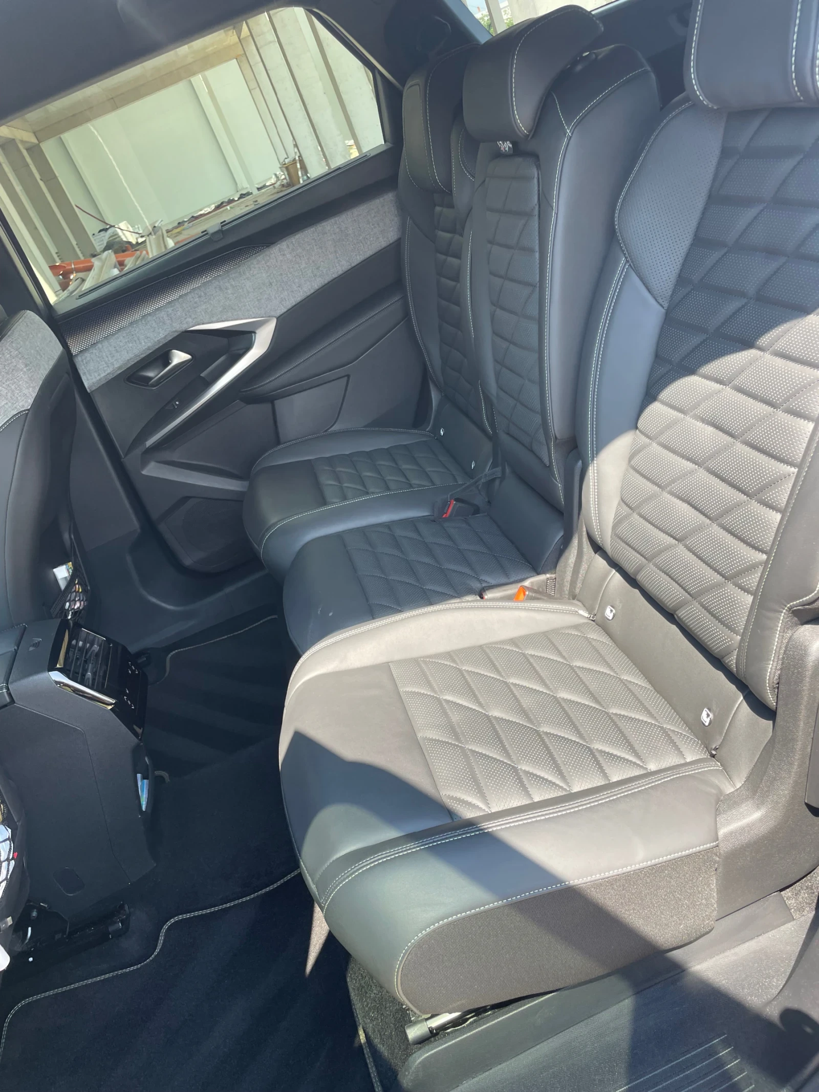 Peugeot 5008 GT, снимка 11 - Автомобили и джипове - 55905146