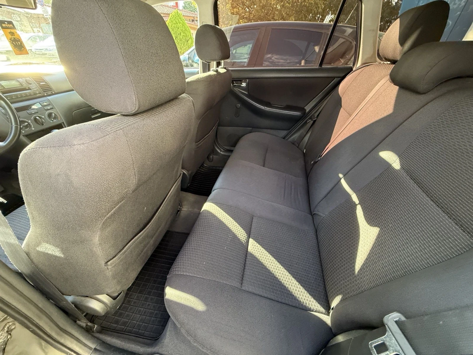 Toyota Corolla 2.0 D4D 116 к.с Комби, снимка 16 - Автомобили и джипове - 56105772