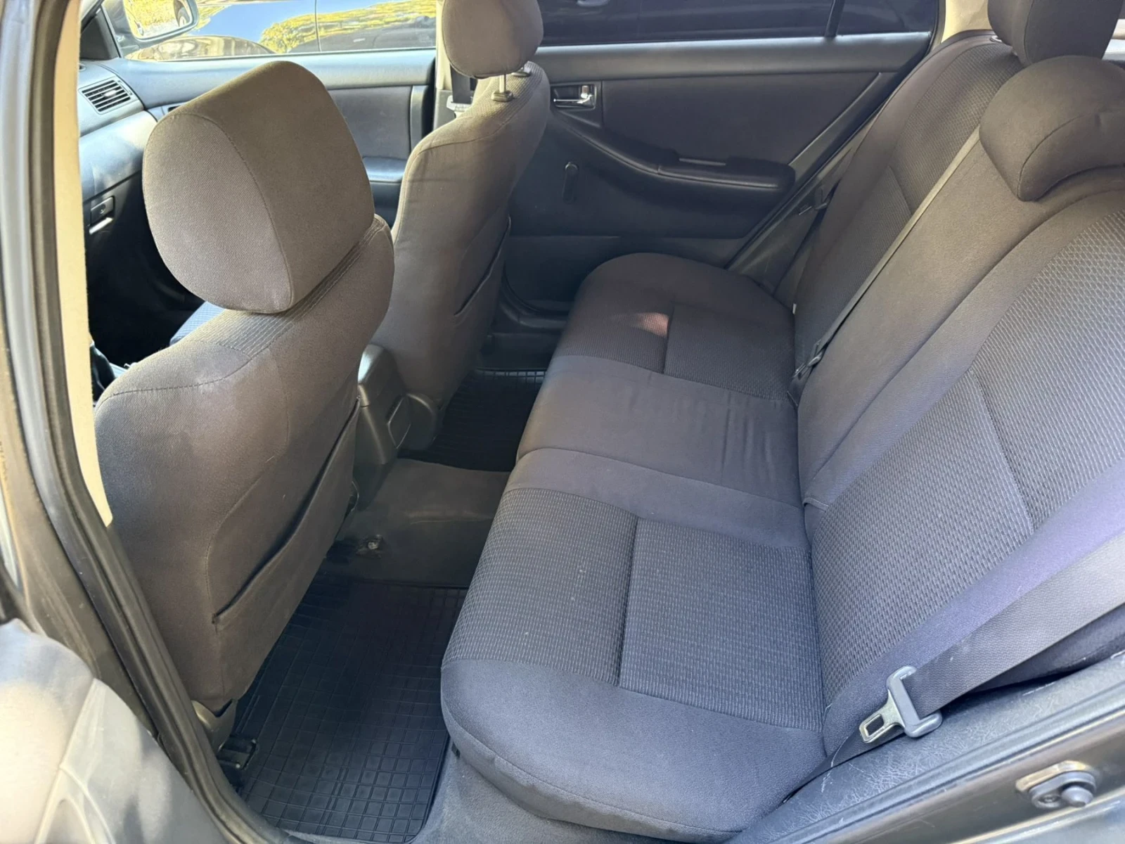 Toyota Corolla 2.0 D4D 116 к.с Комби, снимка 10 - Автомобили и джипове - 56105772