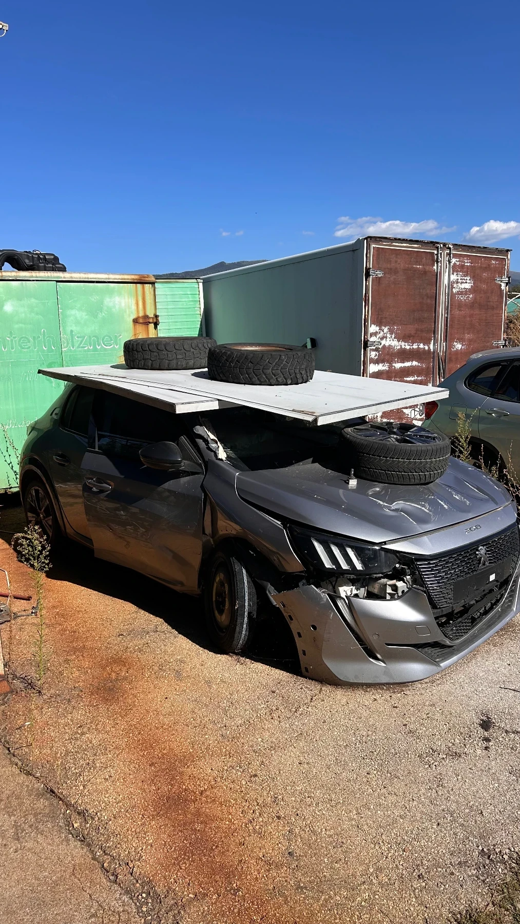 Peugeot 208, снимка 2 - Автомобили и джипове - 56136207