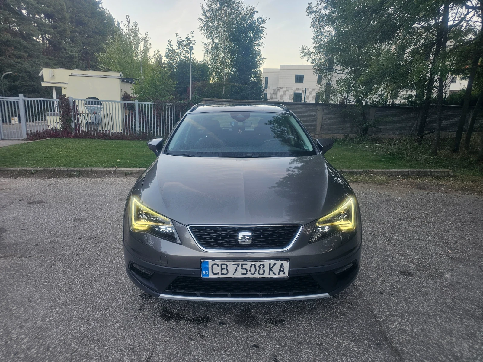 Seat Leon X-perience 2.0 TDI, снимка 2 - Автомобили и джипове - 56377188