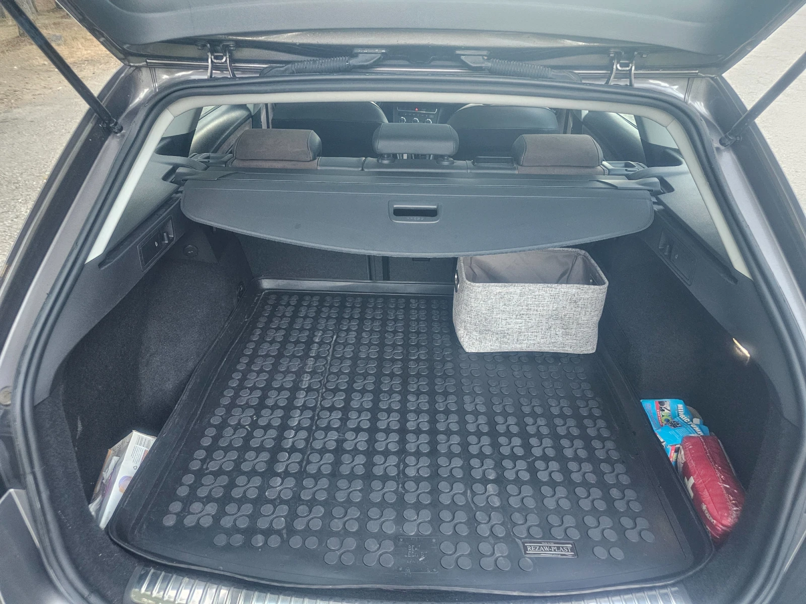 Seat Leon X-perience 2.0 TDI, снимка 16 - Автомобили и джипове - 56377188