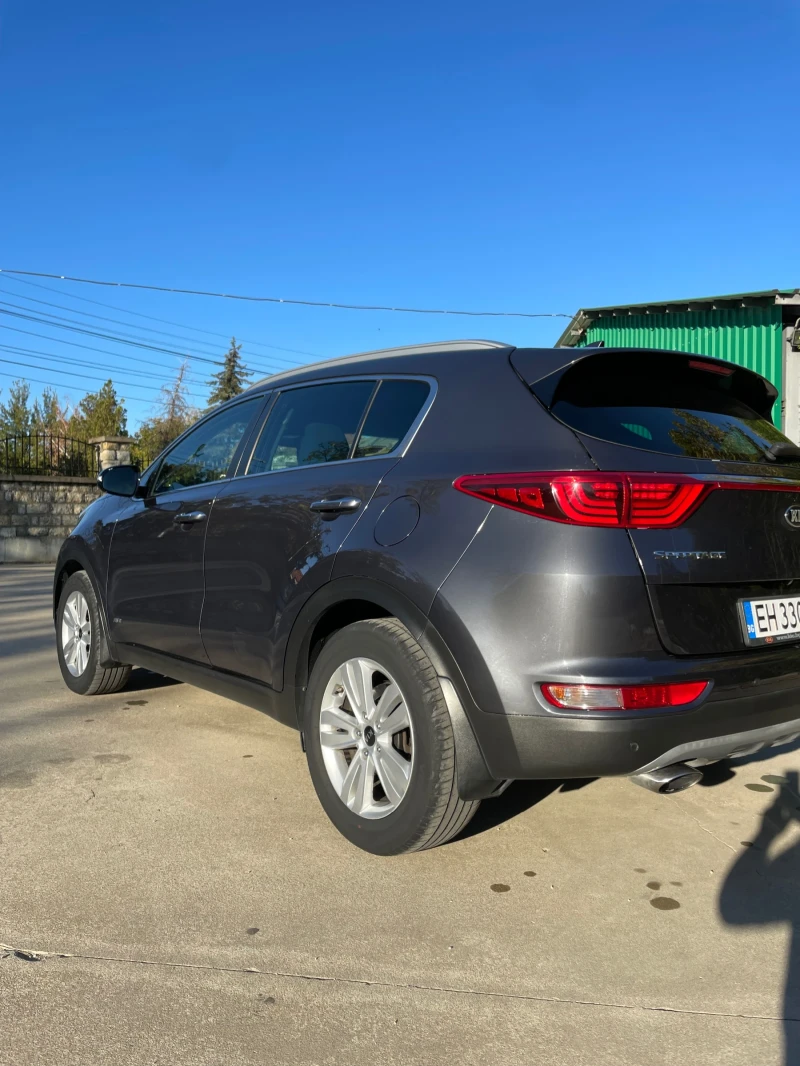 Kia Sportage, снимка 2 - Автомобили и джипове - 47659632