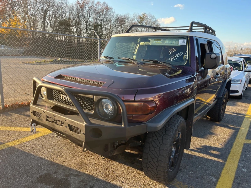 Toyota Fj cruiser Крайна цена 22000лв до София, снимка 1 - Автомобили и джипове - 48543876