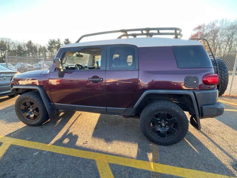 Toyota Fj cruiser Крайна цена 22000лв до София, снимка 4 - Автомобили и джипове - 48543876