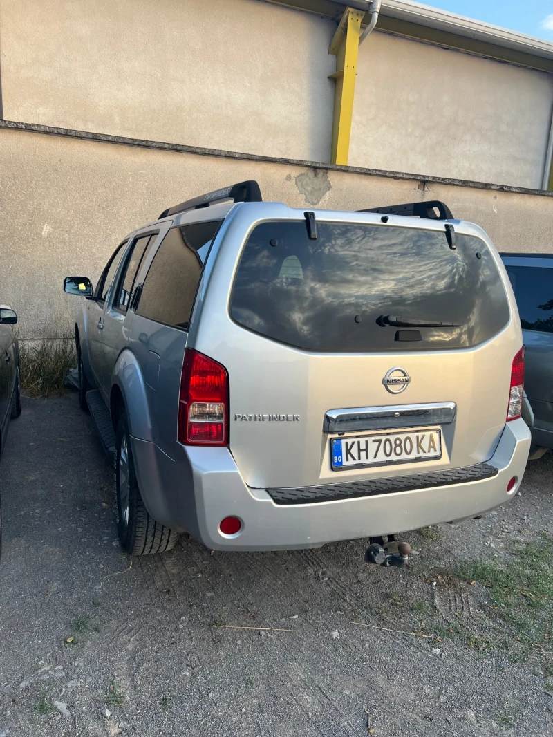 Nissan Pathfinder, снимка 4 - Автомобили и джипове - 51215921