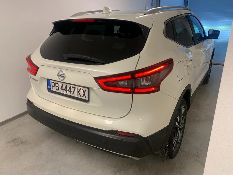 Nissan Qashqai 1.5 dci, снимка 6 - Автомобили и джипове - 33268877