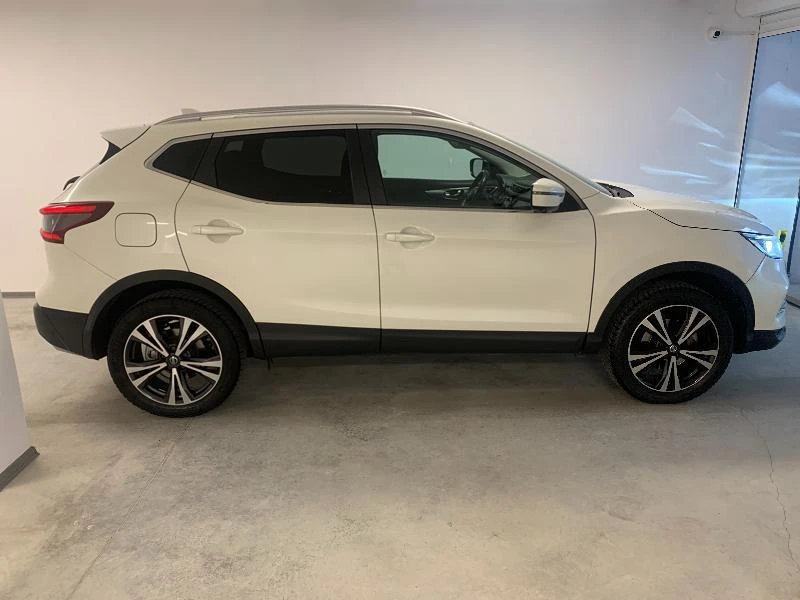 Nissan Qashqai 1.5 dci, снимка 5 - Автомобили и джипове - 33268877