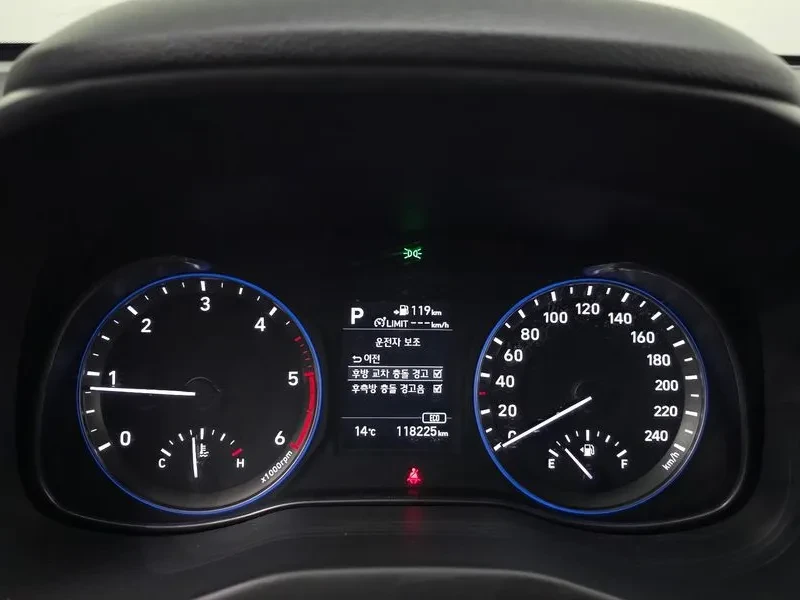 Hyundai Kona 1.6Т, снимка 8 - Автомобили и джипове - 54257140