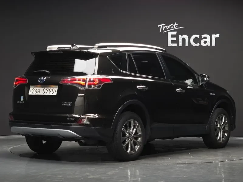 Toyota Rav4 2.5 4WD HYBRID, снимка 2 - Автомобили и джипове - 55797365