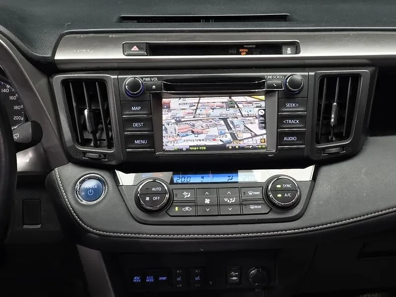 Toyota Rav4 2.5 4WD HYBRID, снимка 14 - Автомобили и джипове - 55797365