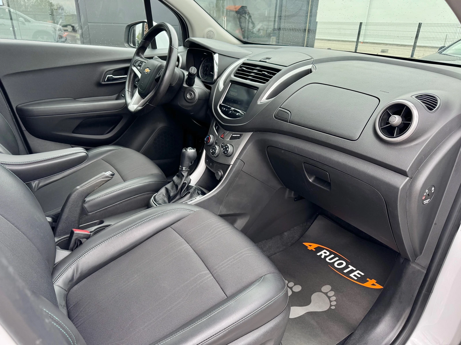 Chevrolet Trax 1.7CDTi Кожа/Камера - изображение 10