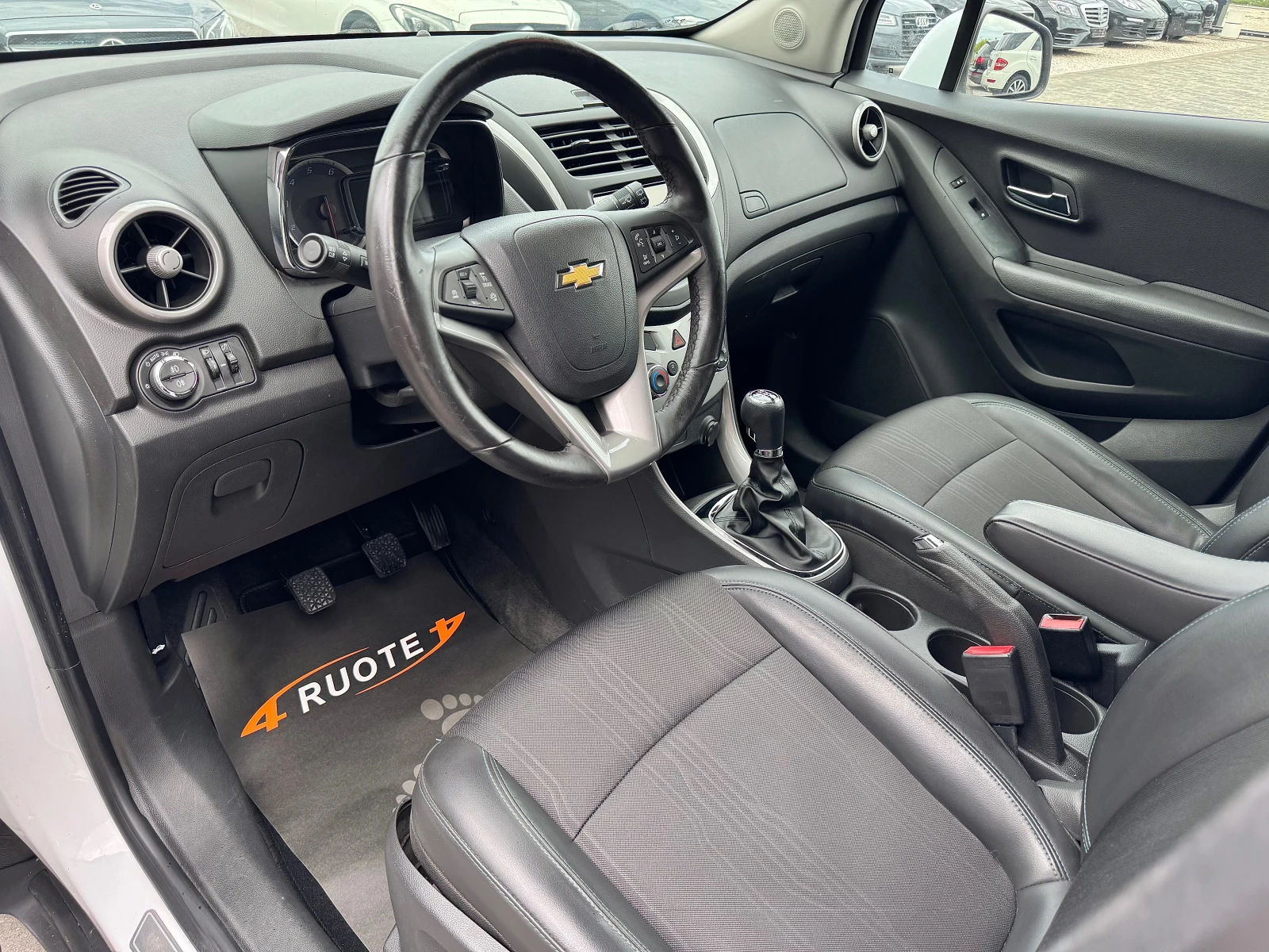 Chevrolet Trax 1.7CDTi Кожа/Камера - изображение 8