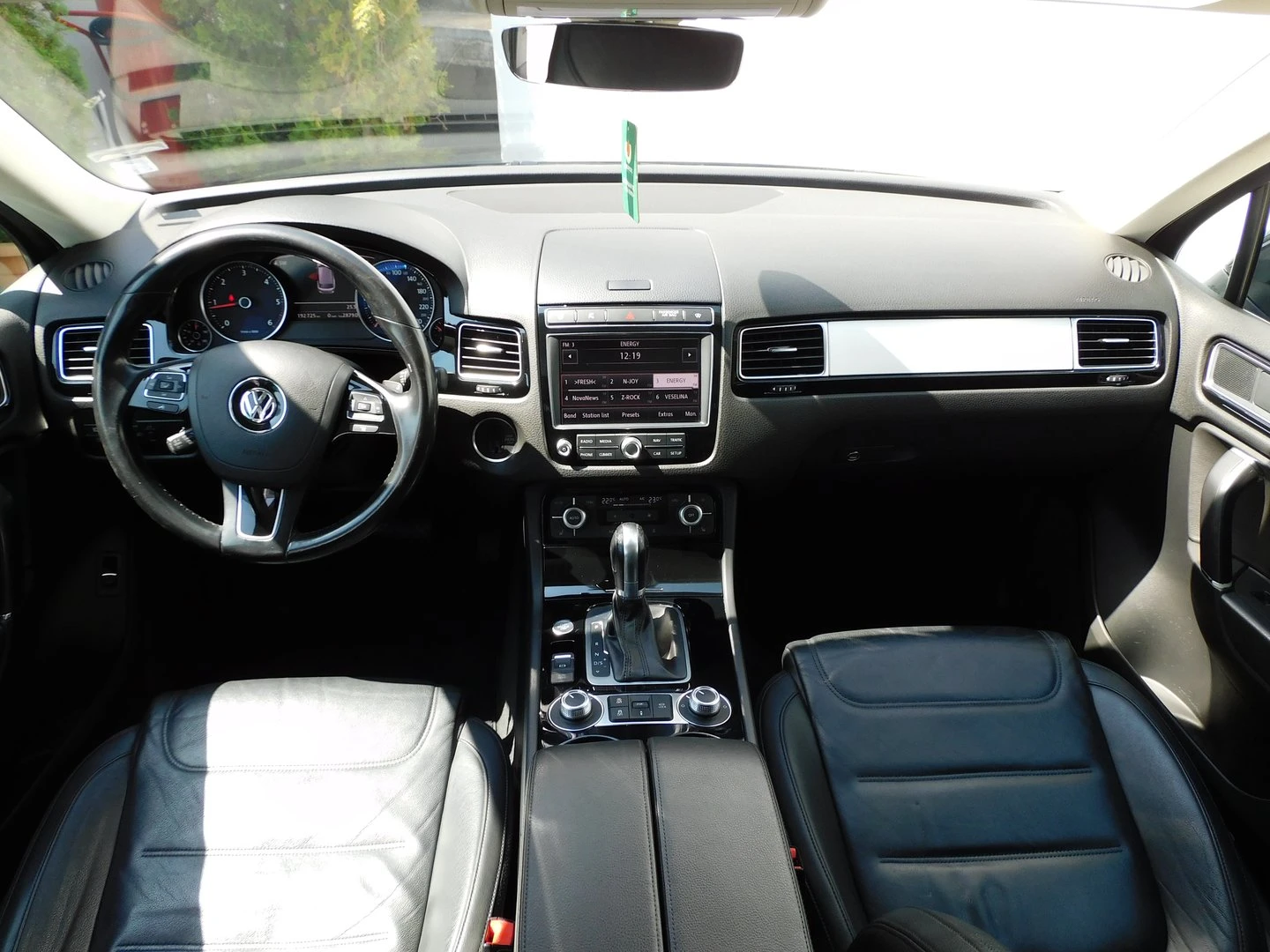VW Touareg V6 TDI BMT 4MOTION - изображение 5