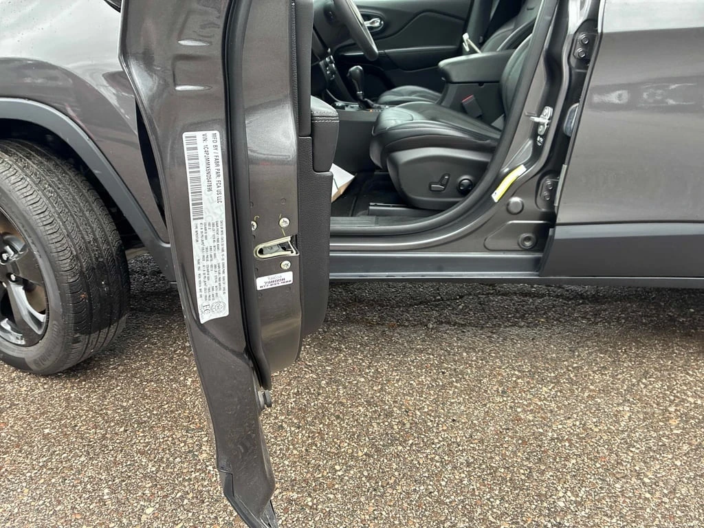 Jeep Cherokee * Altitude * CARFAX * ЦЕНА ДО БГ - изображение 10