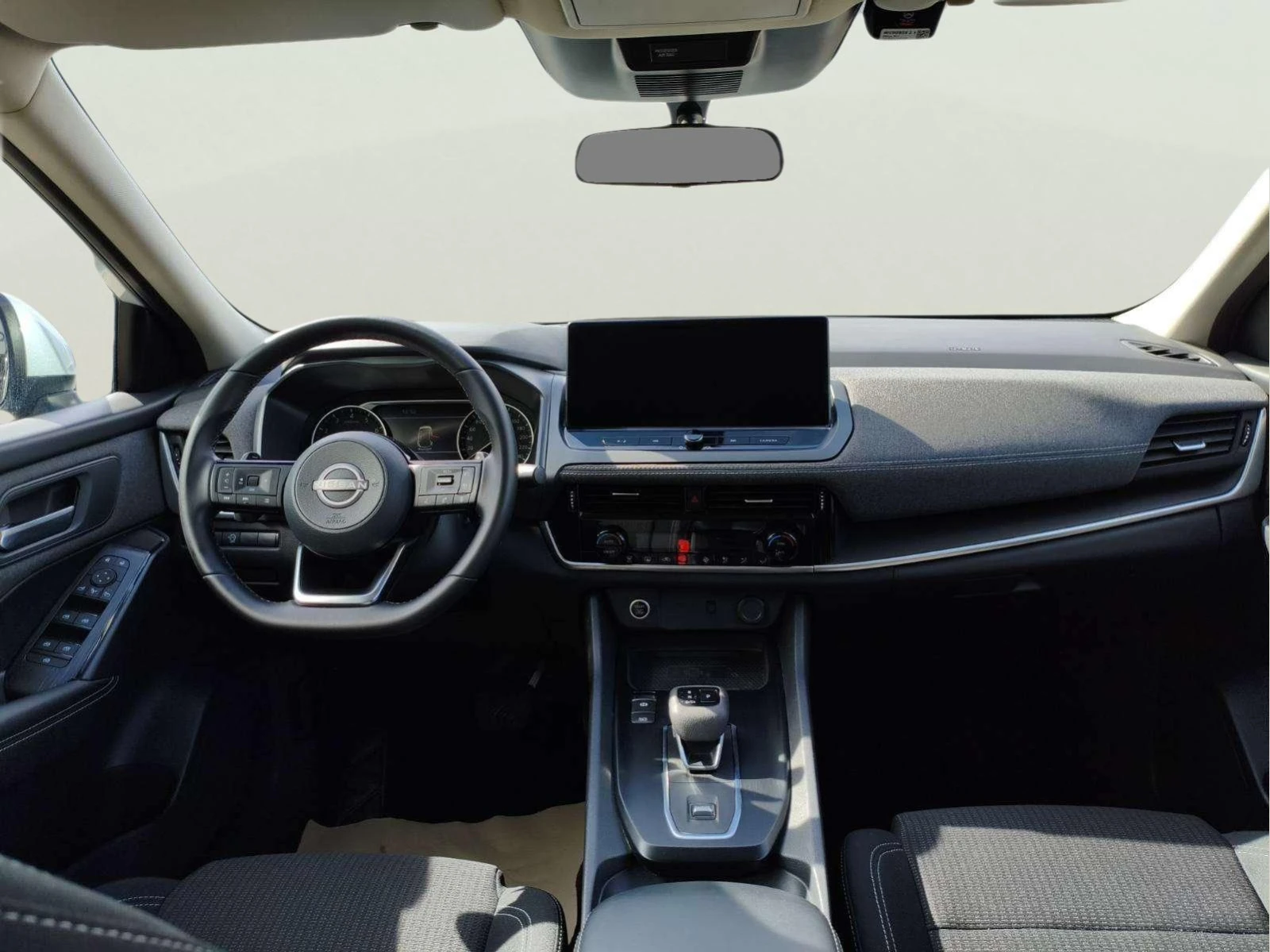 Nissan Qashqai 1.3, снимка 12 - Автомобили и джипове - 53788937