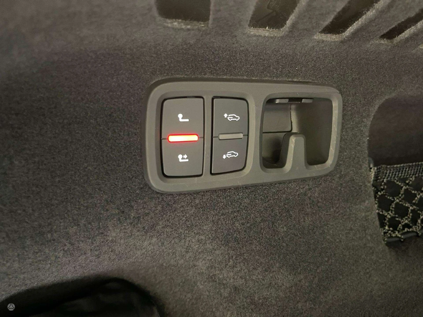 Audi Q8 55 TFSI Quattro Mild Hybrid, снимка 12 - Автомобили и джипове - 53877807