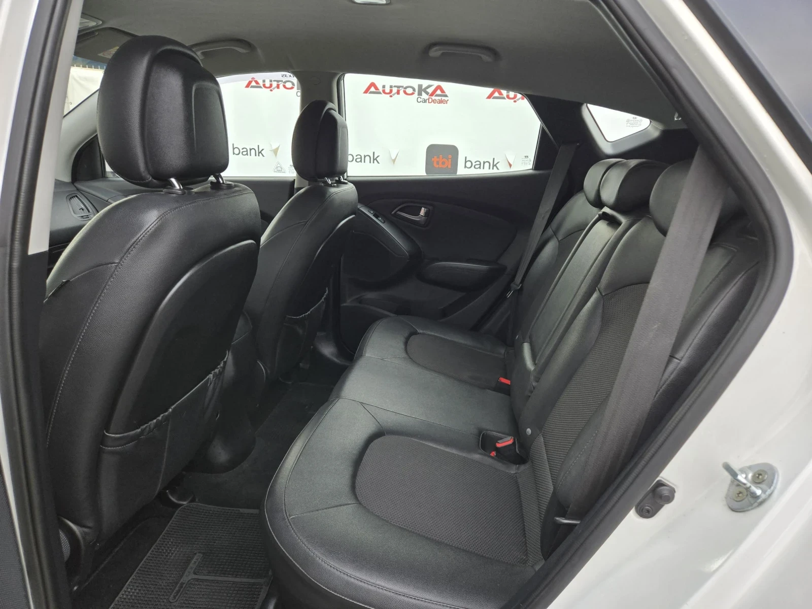 Hyundai IX35 1.7CRDI-116кс= 6ск= FACE= NAVI= КАМЕРА= KEYLESS, снимка 9 - Автомобили и джипове - 53977990