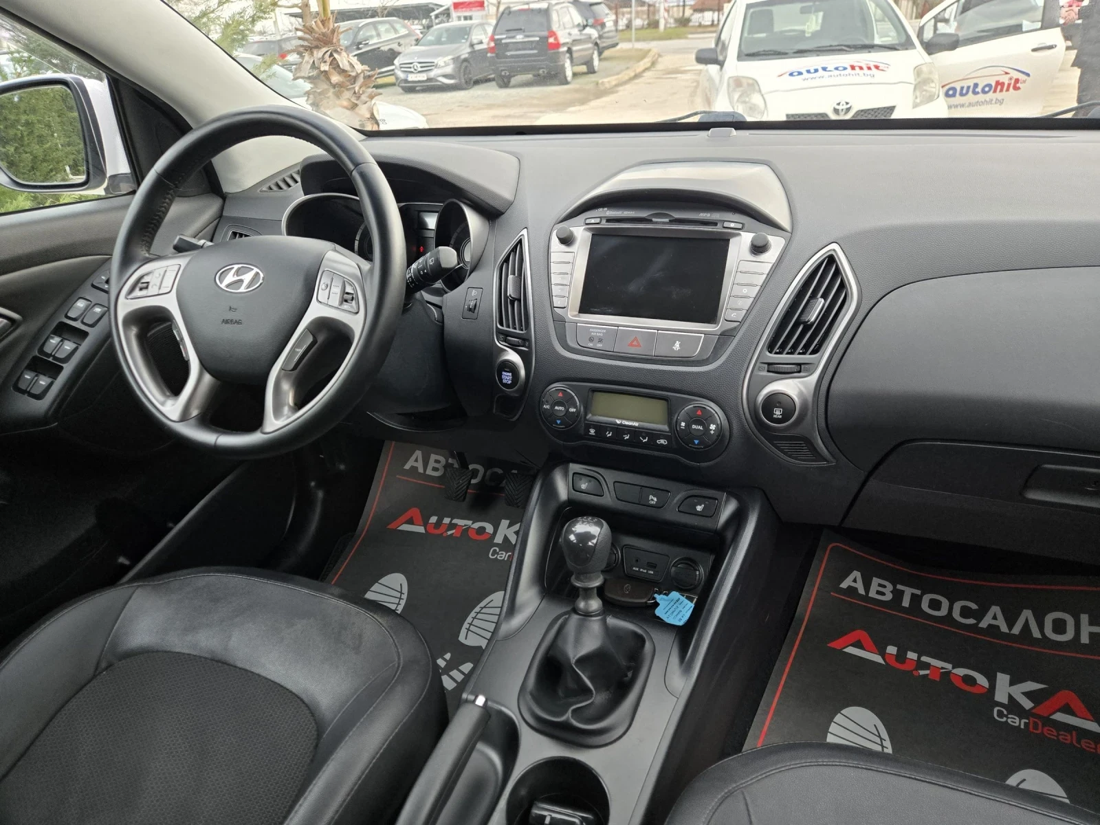 Hyundai IX35 1.7CRDI-116кс= 6ск= FACE= NAVI= КАМЕРА= KEYLESS, снимка 13 - Автомобили и джипове - 53977990