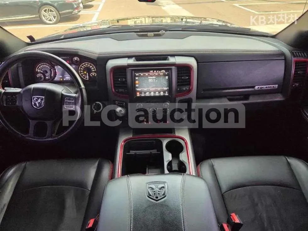 Dodge RAM 1500 2021* 5.7 HEMI V8* КРАЙНА ЦЕНА, снимка 5 - Автомобили и джипове - 54057619