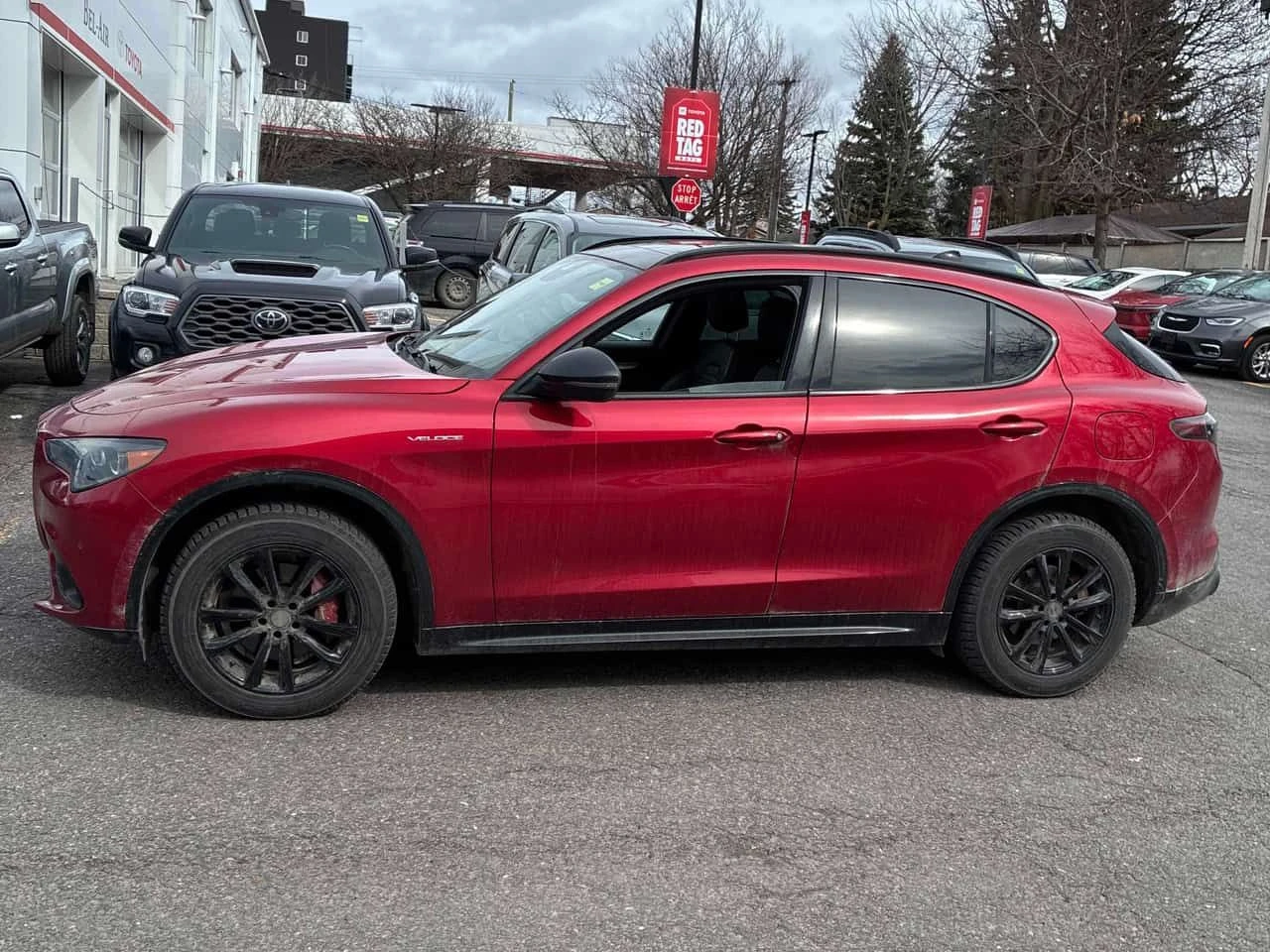 Alfa Romeo Stelvio Veloce  CARFAX, снимка 2 - Автомобили и джипове - 54102863