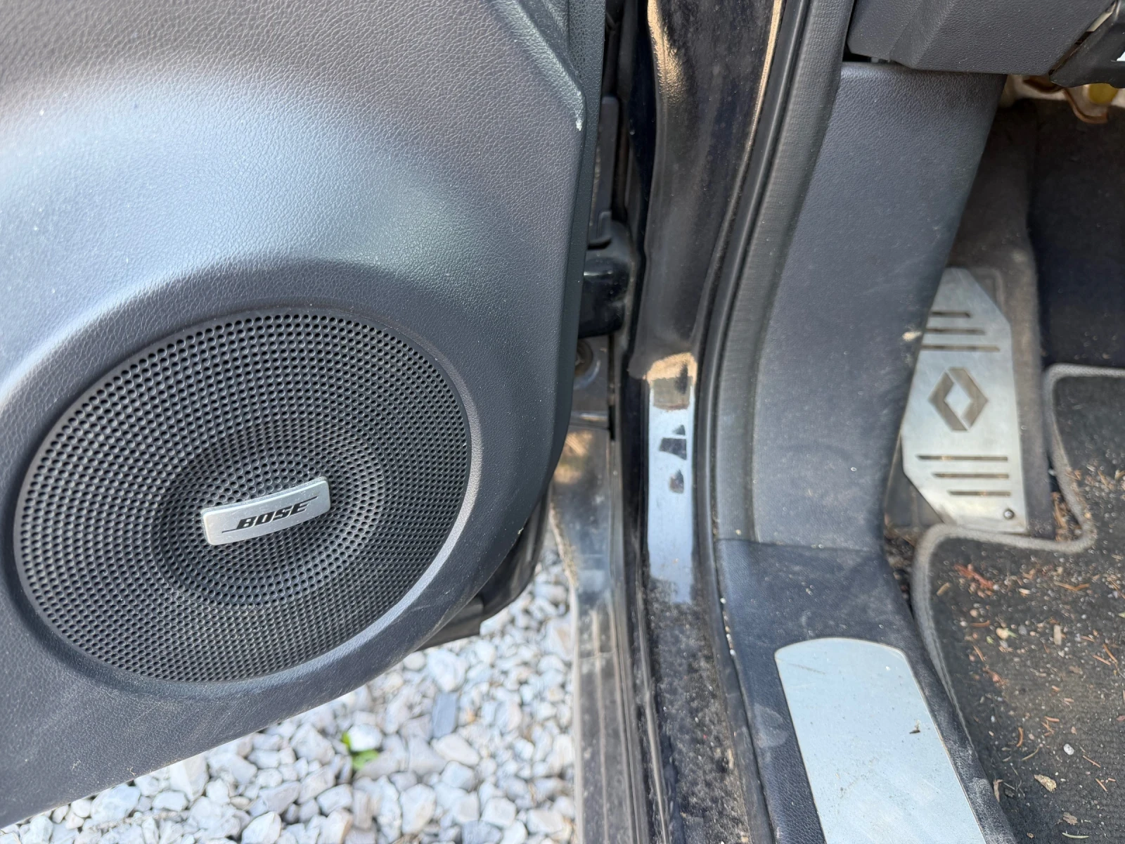 Renault Koleos 2.0 disel 4x4, снимка 10 - Автомобили и джипове - 54121045