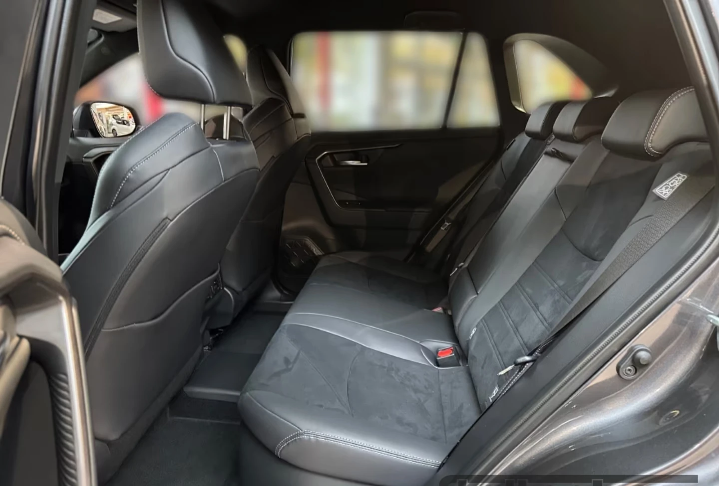 Toyota Rav4 2.5 PHEV/GR/306HP/4X4/HUD/360/NAVI/255h, снимка 14 - Автомобили и джипове - 54880179