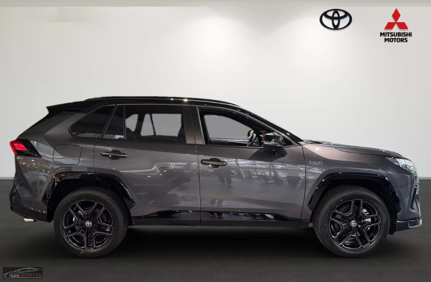 Toyota Rav4 2.5 PHEV/GR/306HP/4X4/HUD/360/NAVI/255h, снимка 4 - Автомобили и джипове - 54880179