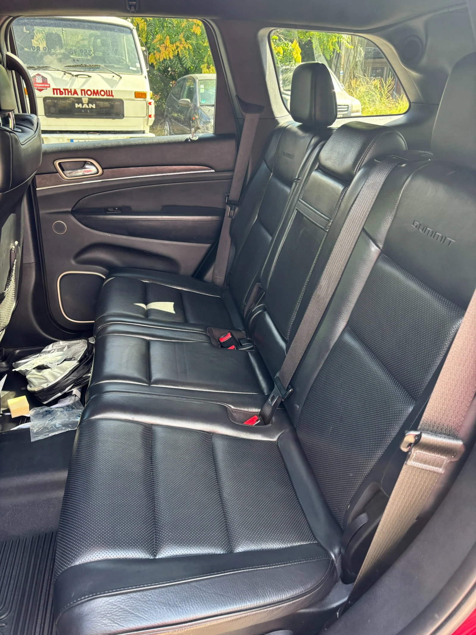 Jeep Grand cherokee Summit, снимка 16 - Автомобили и джипове - 55416038