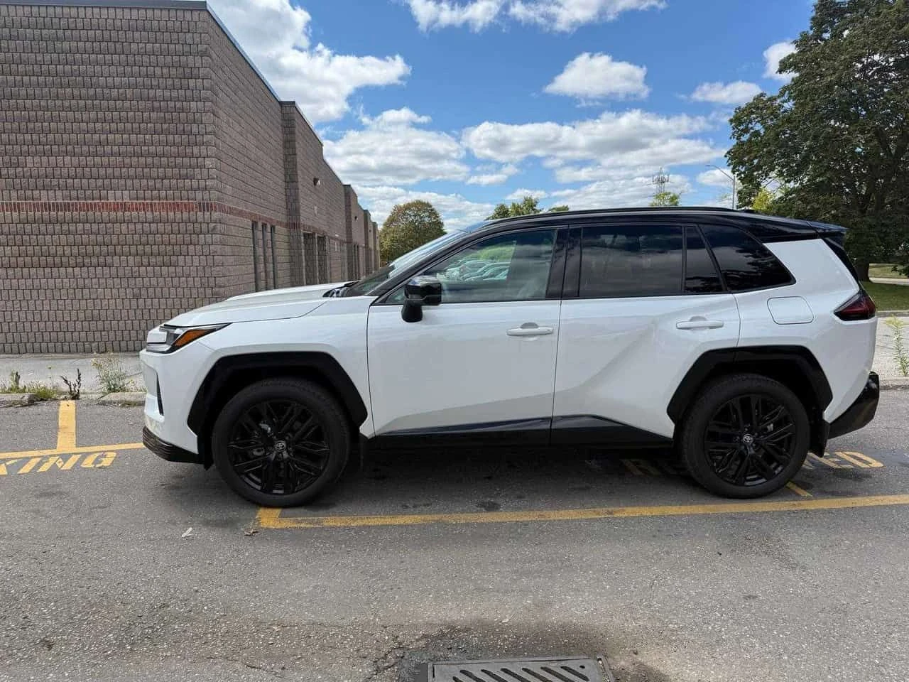 Toyota Rav4 AWD / ОБДУХВАНЕ / 360 / JBL / CARFAX, снимка 2 - Автомобили и джипове - 55700922