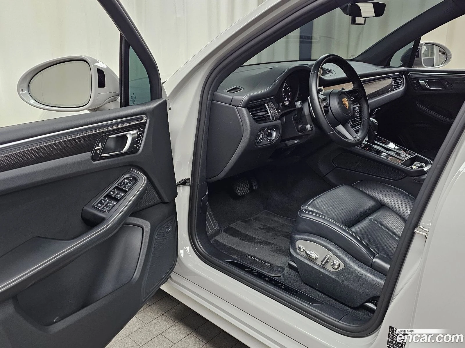 Porsche Macan 2.9 GTS* ВКЛЮЧЕНИ ВСИЧКИ РАЗХОДИ, снимка 10 - Автомобили и джипове - 56548133