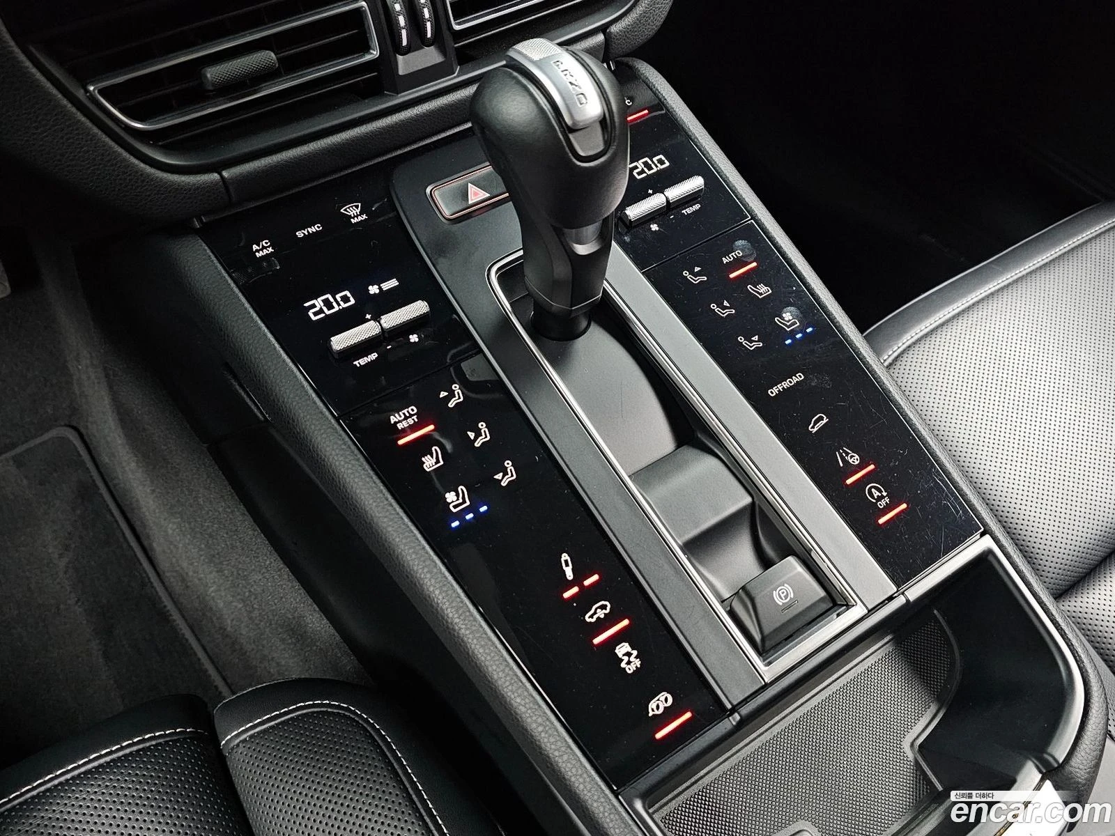 Porsche Macan 2.9 GTS* ВКЛЮЧЕНИ ВСИЧКИ РАЗХОДИ, снимка 9 - Автомобили и джипове - 56548133