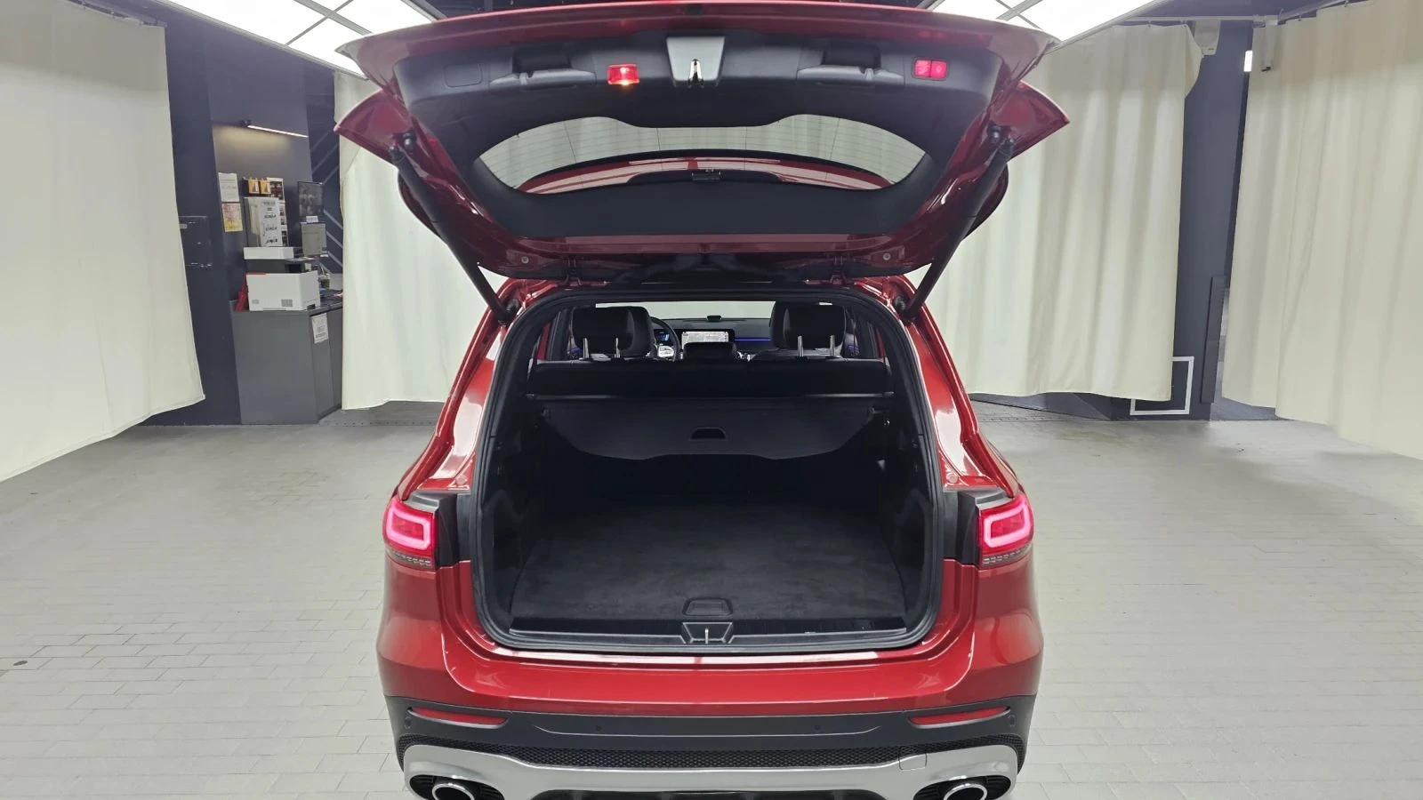 Mercedes-Benz GLB35AMG, снимка 16 - Автомобили и джипове - 56686739