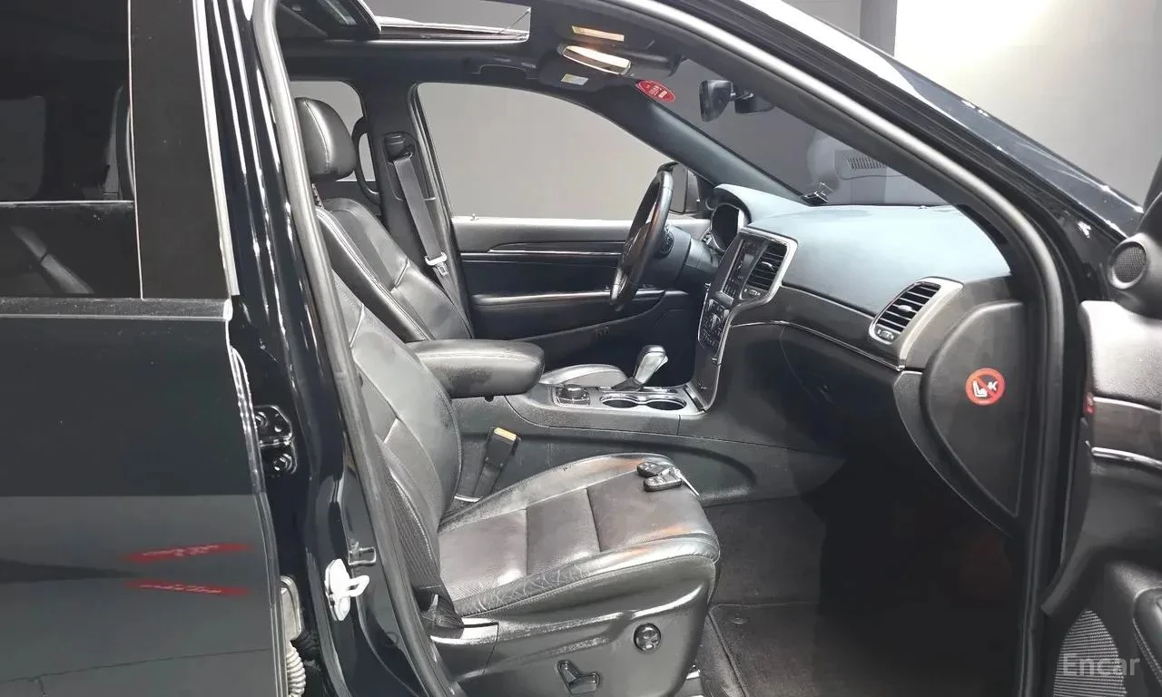 Jeep Grand cherokee, снимка 13 - Автомобили и джипове - 56706810