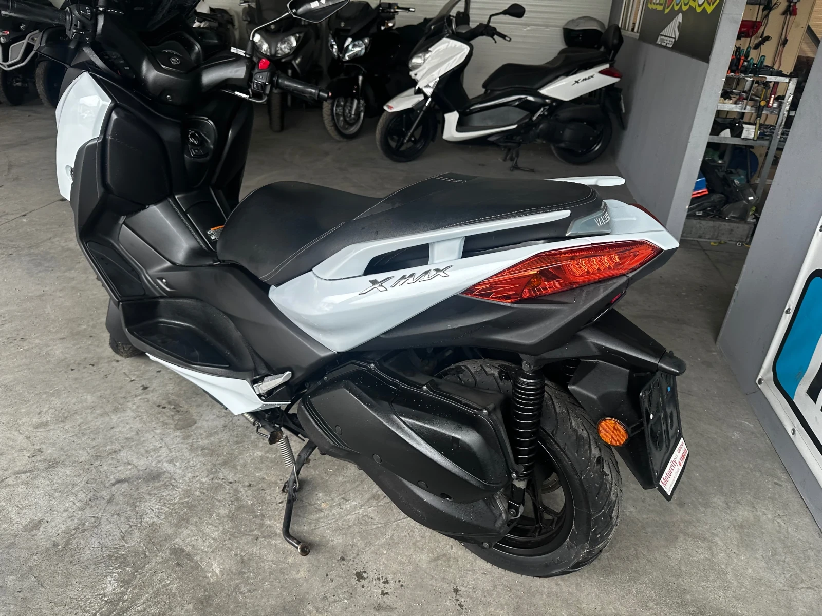 Yamaha X-max 300i LED, ABS, TCS - изображение 5