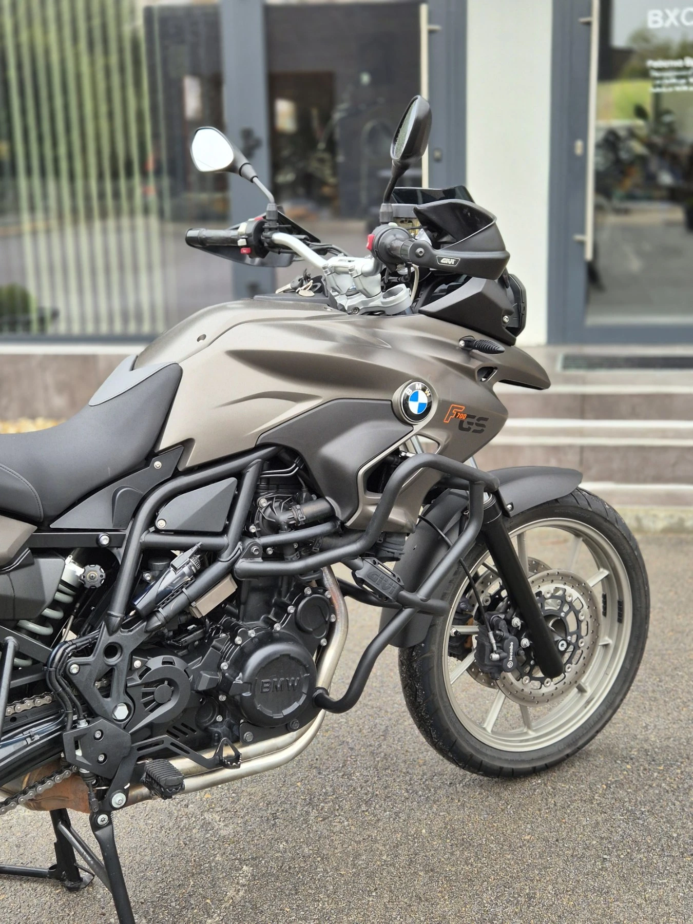 BMW F 700GS ABS TC СЕРВИЗНА ИСТОРИЯ НОВ ВНОС ШВЕЙЦАРИЯ - изображение 9
