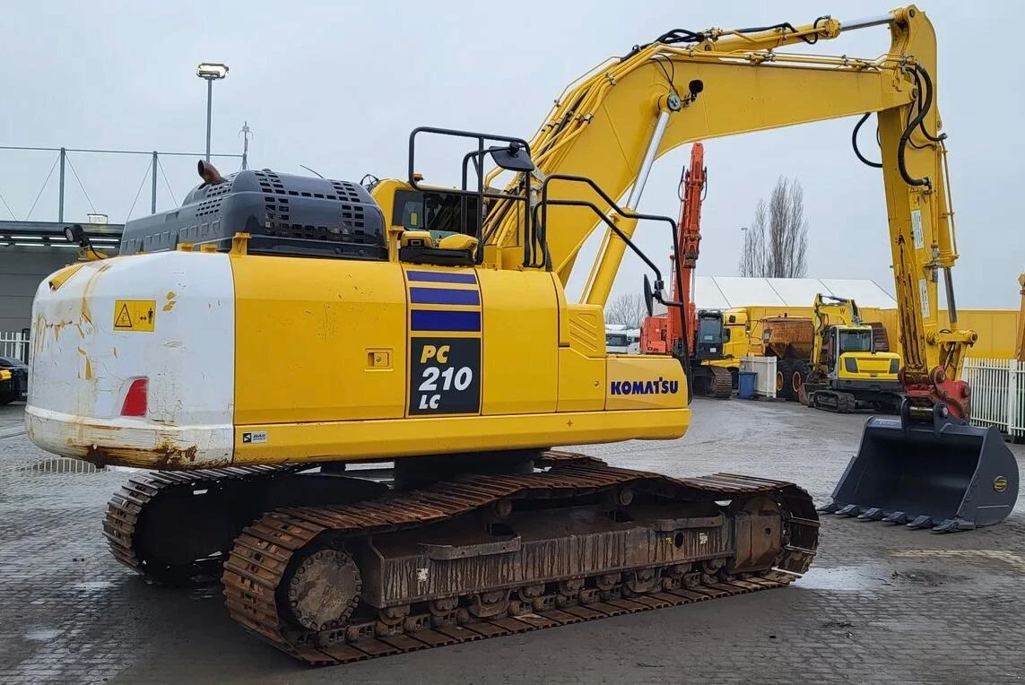 Багер Komatsu PC210 LC-11E0, снимка 2 - Индустриална техника - 54449115