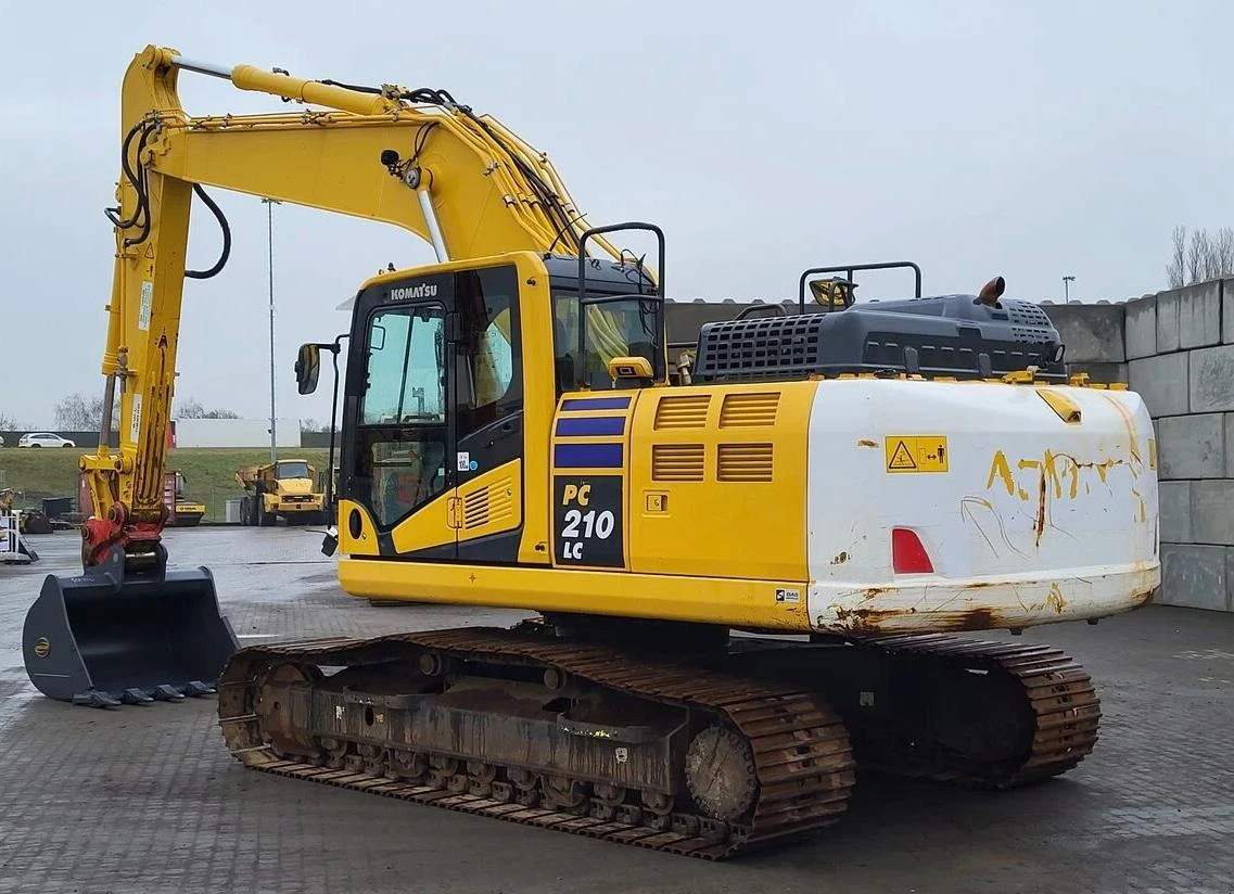 Багер Komatsu PC210 LC-11E0, снимка 3 - Индустриална техника - 54449115