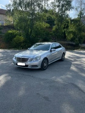     Mercedes-Benz E 220